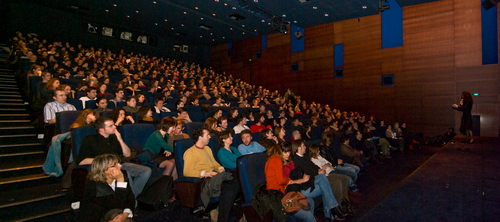 01. Belle affluence ce lundi 21 janvier 2008 à la Cinémathèque de Paris-Bercy