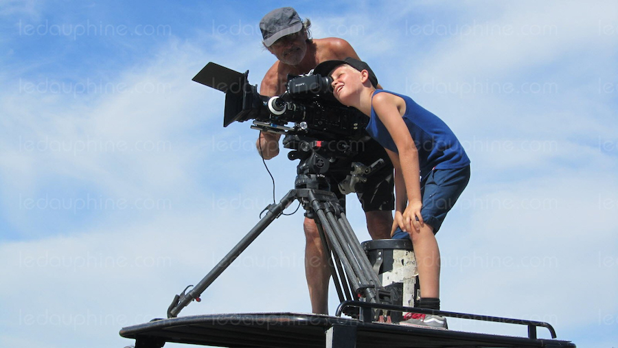 Jean-Paul Jaud sur le tournage de "Libres~!" / Photo "Le Dauphiné Libéré"