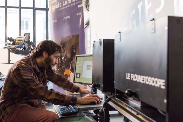 George Harnack teste un objectif